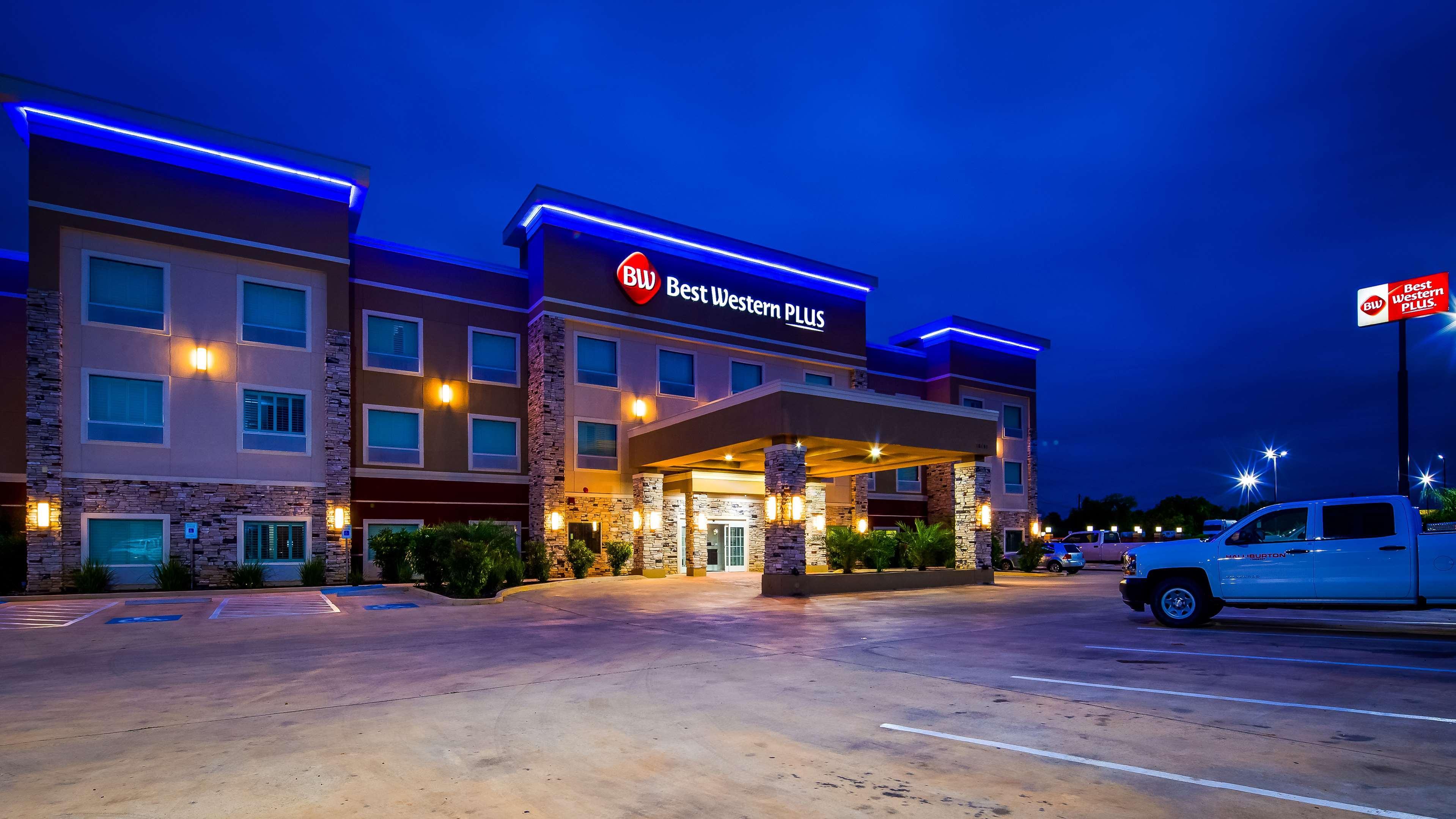 Best Western Plus Dilley Inn & Suites Exterior foto